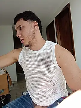 Chat XXX en directo de Maxx_valiant