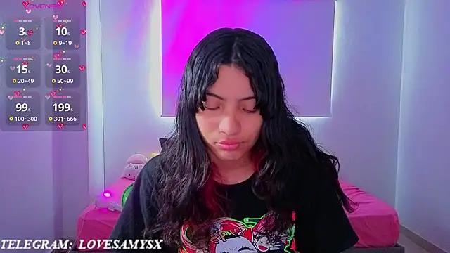 Lovelyamyy's Live XXX Chat