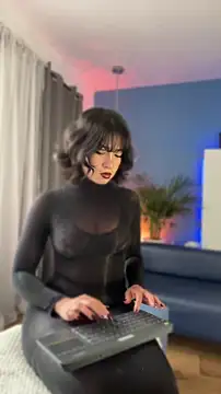 Liana_Fem_ Chat XXX live