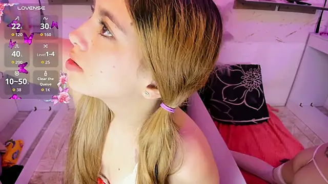 Natasha-Adams Live XXX-Chat
