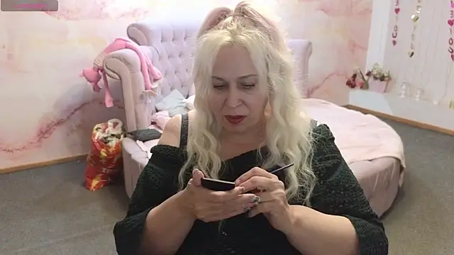 Penelope_Pinky Show in webcam