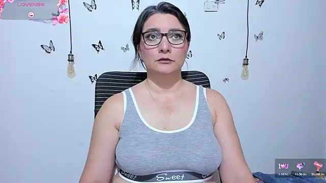 Chat +18 de Amie_Adams82_ ao vivo