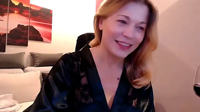 love-bionda's Webcam Show