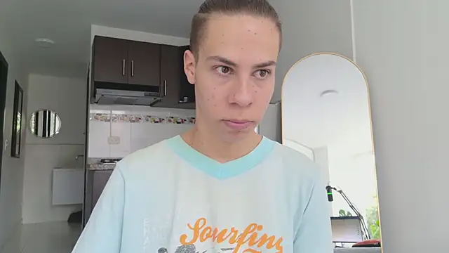 grey___27 라이브 XXX 채팅