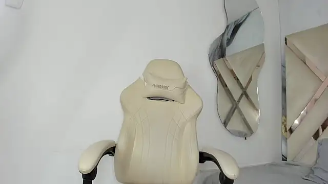honeyhtx's Live XXX Chat