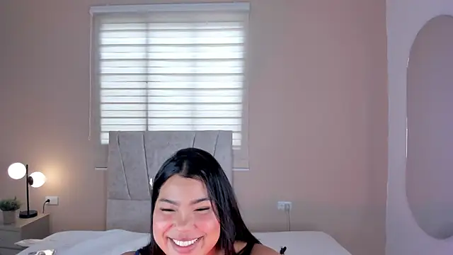 XXX chat uživo modela Shelsy_joys