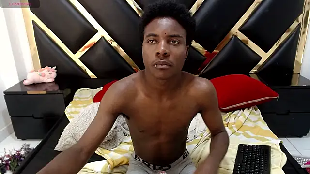 NoahJhonson69 webcam show