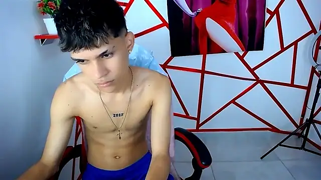 chris_evans77 Live XXX Chat