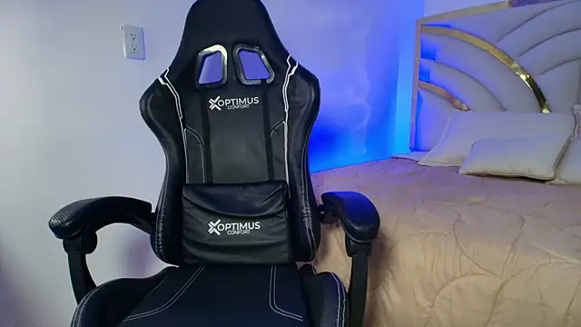 Milo_Storm live XXX chat