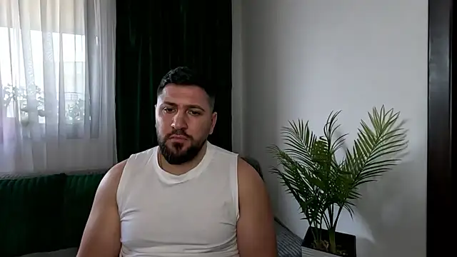 XXX chat uživo modela Gold_Alpha_Boy