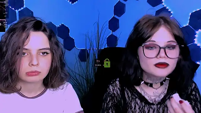 nikki_kiss_ élő XXX-chatje