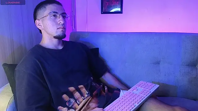 AresMassimoX Live XXX Chat