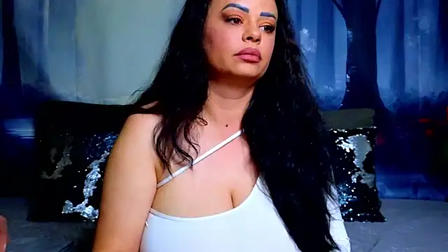 ElizabethEven Chat XXX in diretta