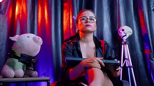 MistressSlut1 live XXX chat