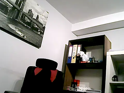 mastercharisma35 Adlı Modelin Canlı XXX Sohbeti