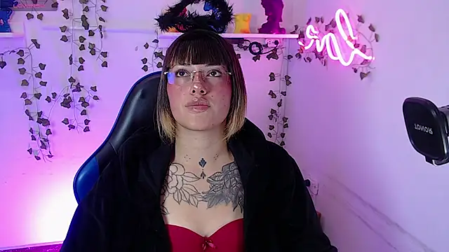 Czat XXX na żywo – _sharlotte777