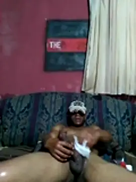 Show modela JimmBLU5099 na web-kameri