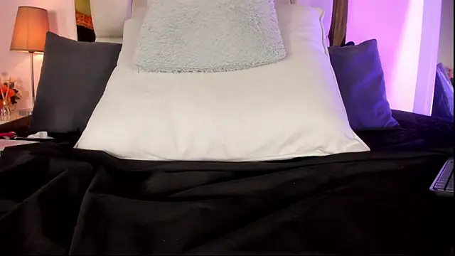emmy_r's Live XXX Chat
