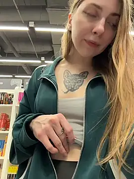 Sunny___Bunny: онлайн-секс-чат
