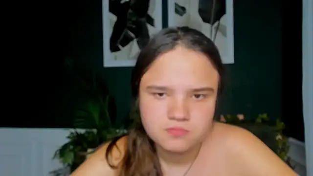 Chat XXX en directo de AdeleCruz