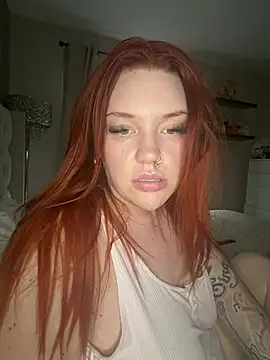 CurvyGirlMylaのウェブカメラショー