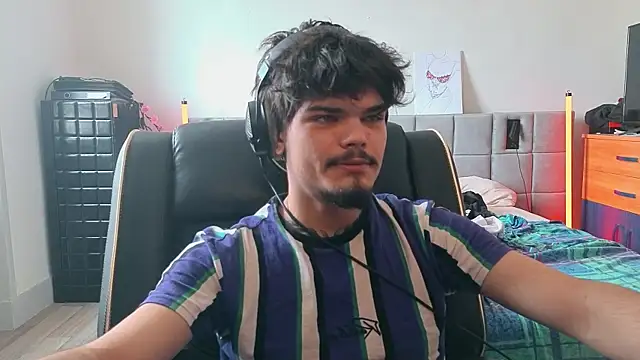 JordanShow Live XXX Chat