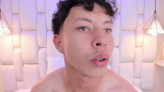 WillEscobar live XXX chat