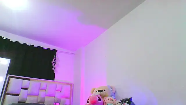 Sara_Blum 라이브 XXX 채팅