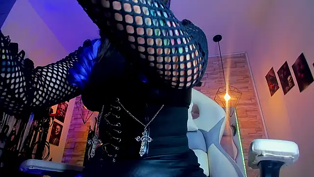 Chatroom XXX en direct de Evangelinejoness_
