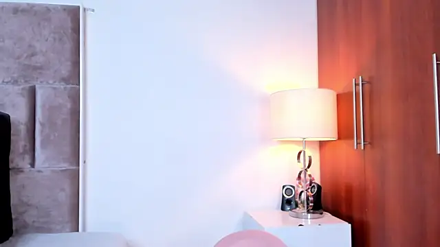 Nia_Bunny Live XXX-Chat