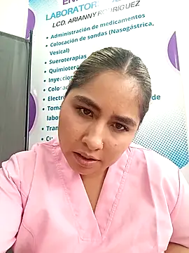 _Susy-Office1 Adlı Modelin Canlı XXX Sohbeti