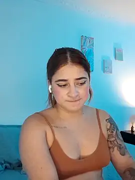 martina_connor1 Adlı Modelin Canlı XXX Sohbeti