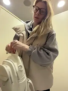 Živý XXX chat MaryHiggins