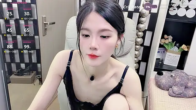 Yueyue-MM 网络视讯表演