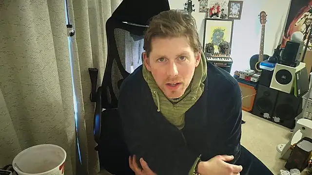 9VOLTT's Webcam Show