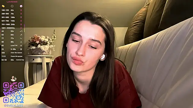 Chat XXX en directo de DarlineBrustera