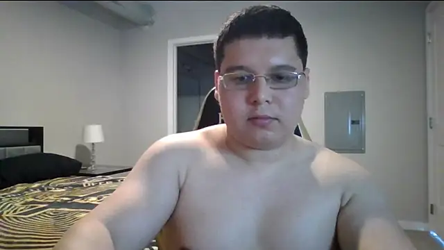 martin_militaryboy Show in webcam