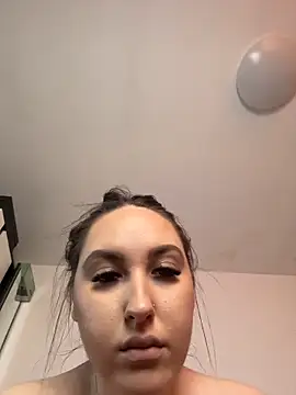 Lucy_doll22 Obrolan Langsung XXX