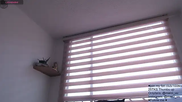 Marci_owo Chat XXX live