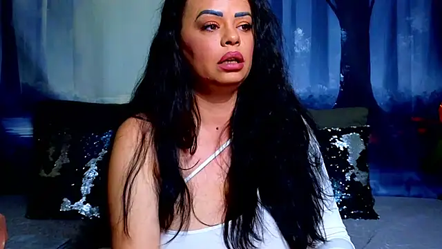 ElizabethEven élő XXX-chatje