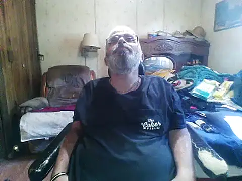 hearseguy77 Adlı Modelin Canlı XXX Sohbeti