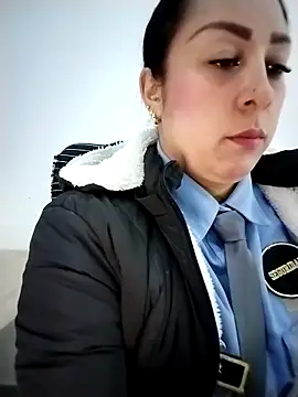 Cristal_Security-1's Live XXX Chat