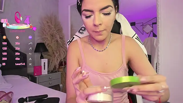 Czat XXX na żywo – KarelyMitchel