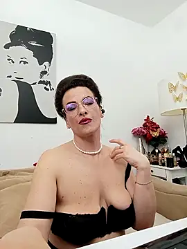 RebeccaNoble Adlı Modelin Web Kamerası Şovu