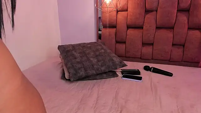 kristakinnky's Webcam Show