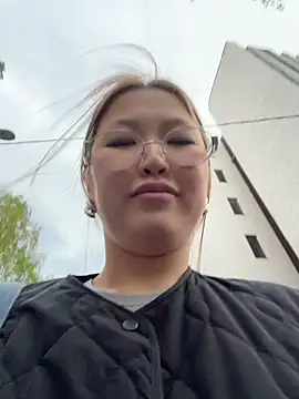 Aiko_Yumi's Live XXX Chat