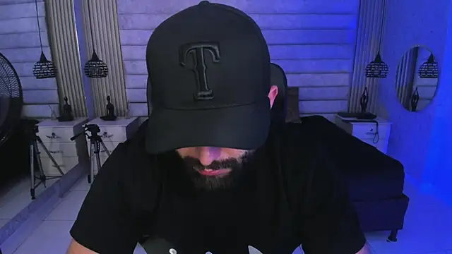 jhon_bear03 Chat XXX in diretta