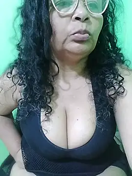 Amarantha25 即時 XXX 聊天