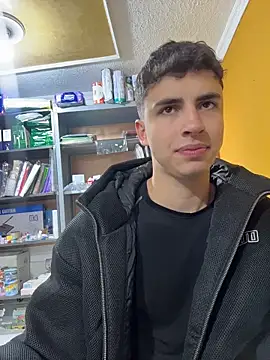 AdrianRinaldi's Webcam Show