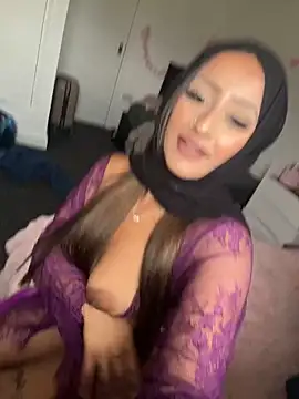 sexyasianpersuation Webcam-Show